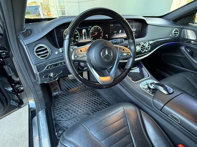 Used 2019 Mercedes-Benz S 560 4MATIC Sedan image 11