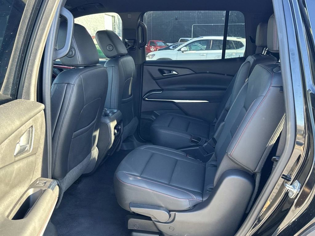 Used 2024 Chevrolet Traverse Z71 AWD/4WD image 25