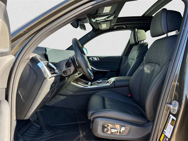 New 2026 BMW X5 xDrive50e w/ Executive Package image 10