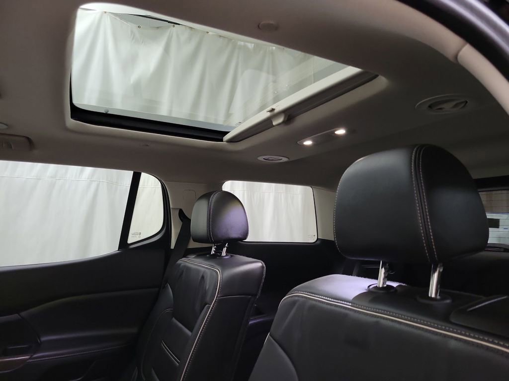 Certified 2022 GMC Acadia Denali w/ Denali Ultimate Package image 11