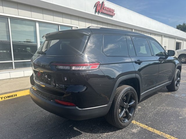 Used 2022 Jeep Grand Cherokee L Laredo image 9