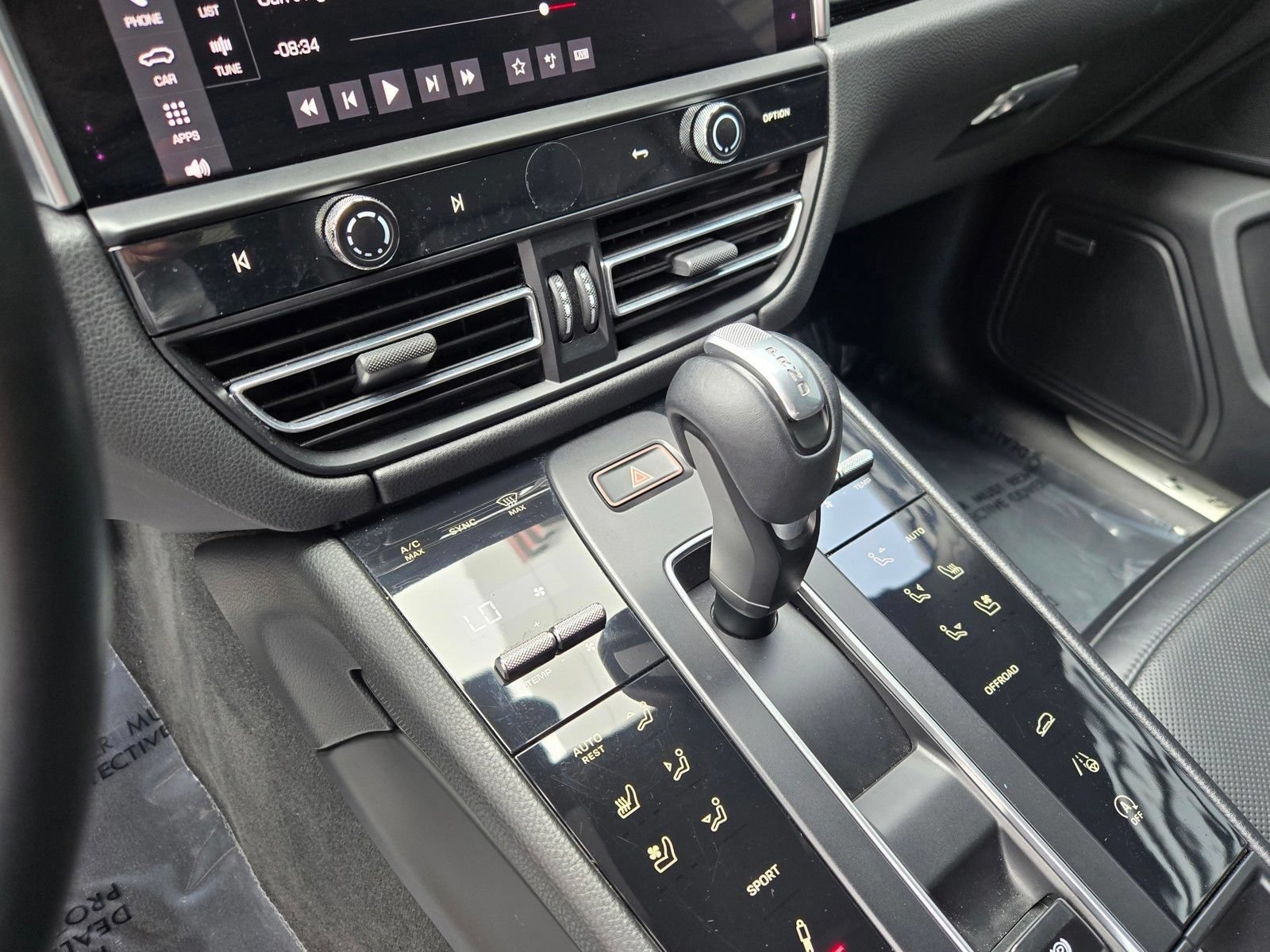 Used 2022 Porsche Macan S w/ Premium Package Plus AWD/4WD image 23