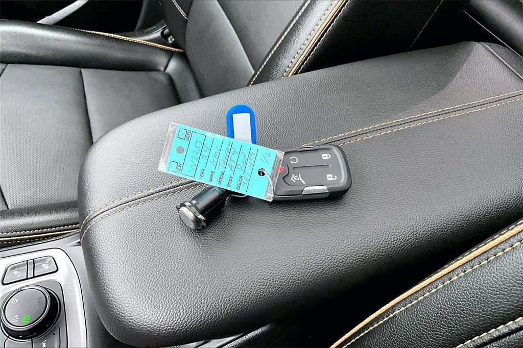 Used 2024 GMC Terrain AT4 w/ Infotainment Package II image 10