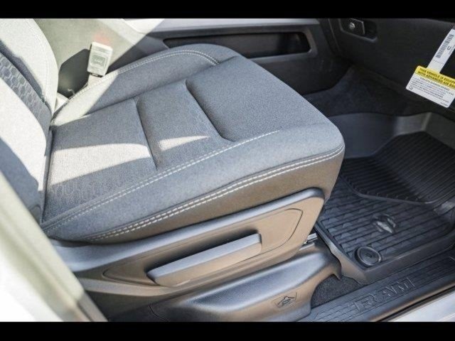 New 2025 RAM 1500 Big Horn AWD/4WD image 32