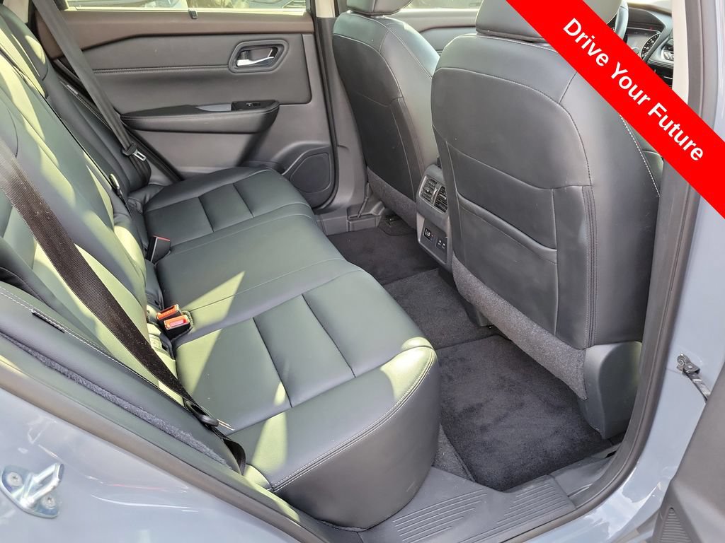 Used 2023 Nissan Rogue SL w/ SL Premium Package FWD image 21