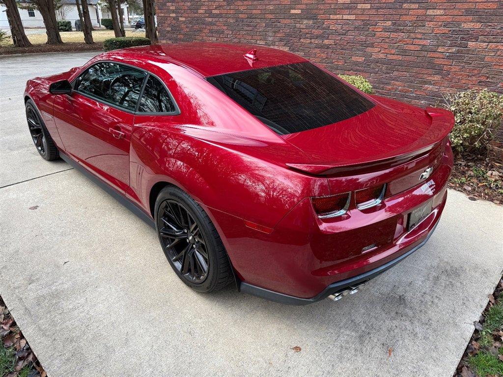 Used 2012 Chevrolet Camaro ZL1 image 21