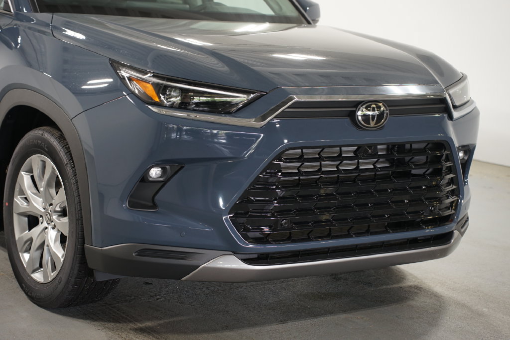 New 2026 Toyota Grand Highlander FWD image 4