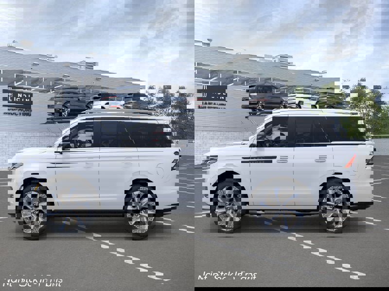 New 2026 Lincoln Navigator Black Label image 3