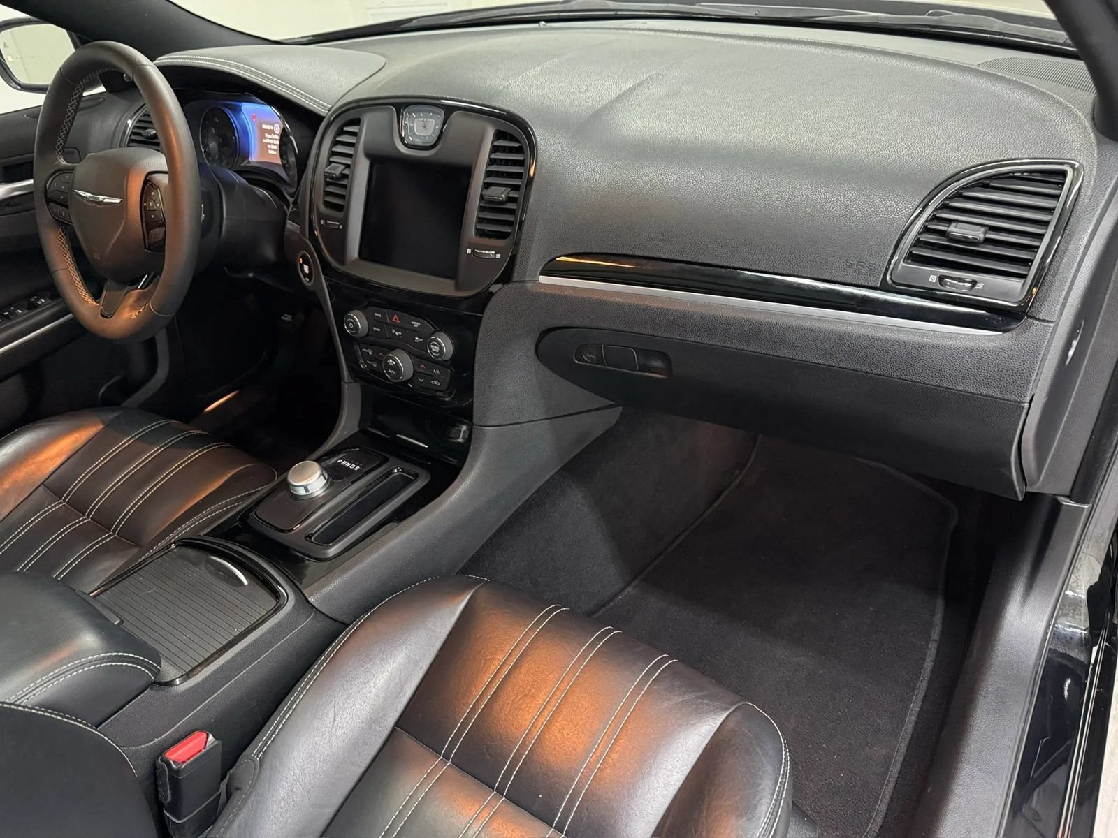 Used 2022 Chrysler 300 S RWD image 12
