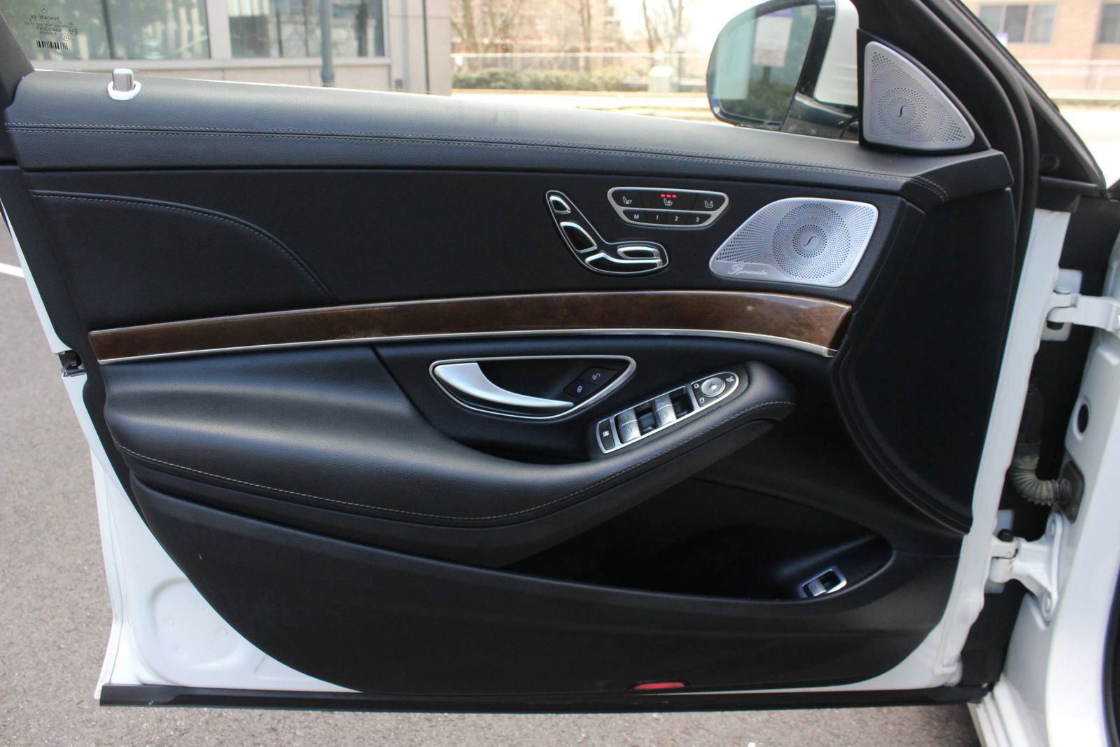 Used 2014 Mercedes-Benz S 550 Sedan image 14