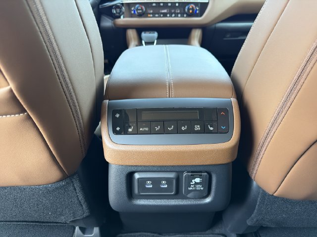New 2026 Nissan Pathfinder Platinum AWD/4WD image 26