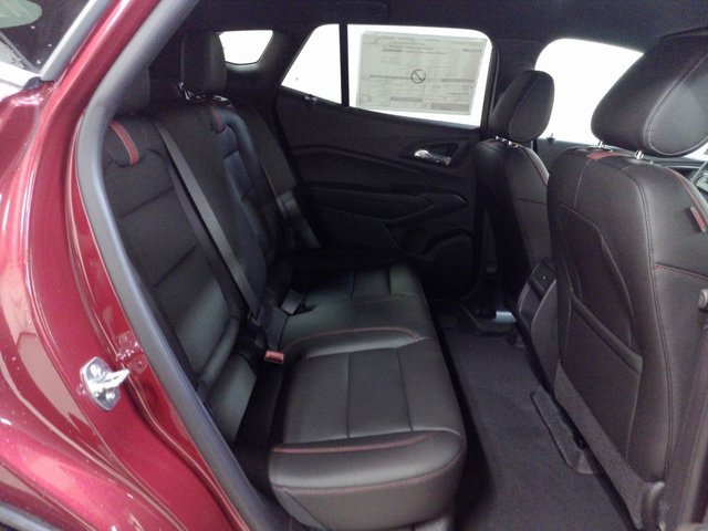 New 2025 Chevrolet Trax RS image 32