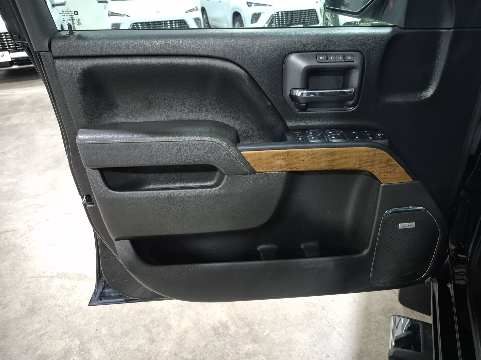 Certified 2017 Chevrolet Silverado 1500 LTZ w/ Sport Package AWD/4WD image 20