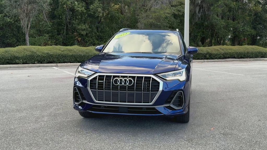 Used 2023 Audi Q3 2.0T Premium Plus image 3