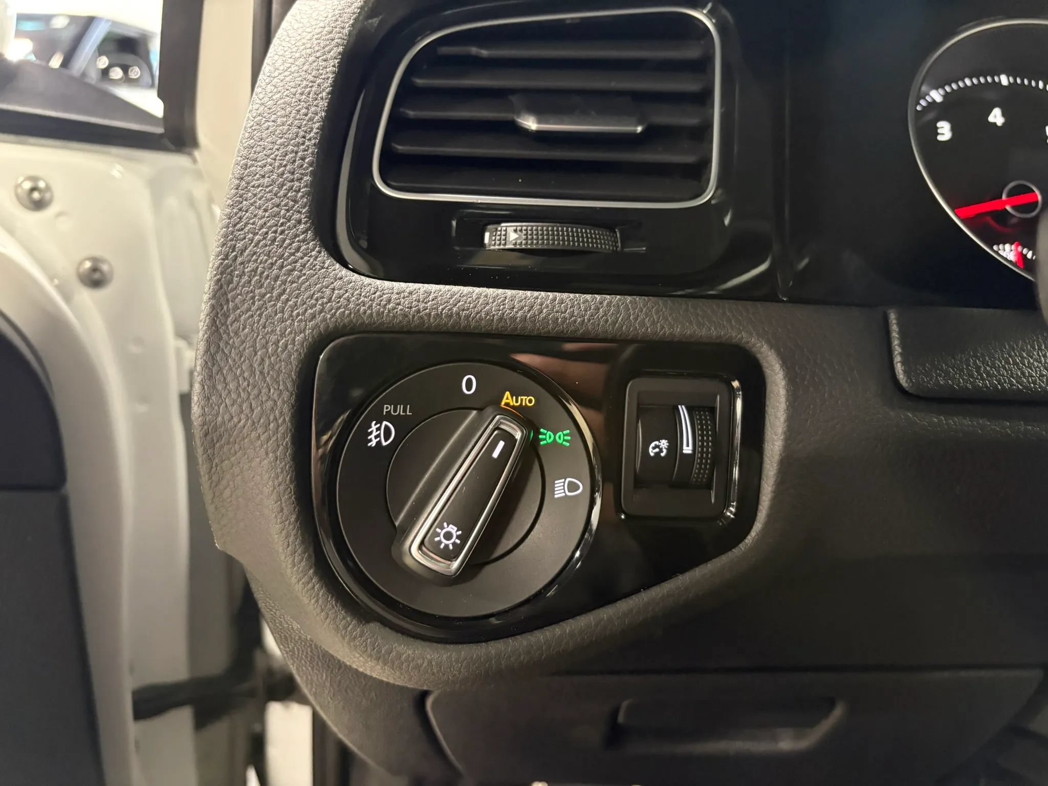 Used 2019 Volkswagen GTI S FWD image 20