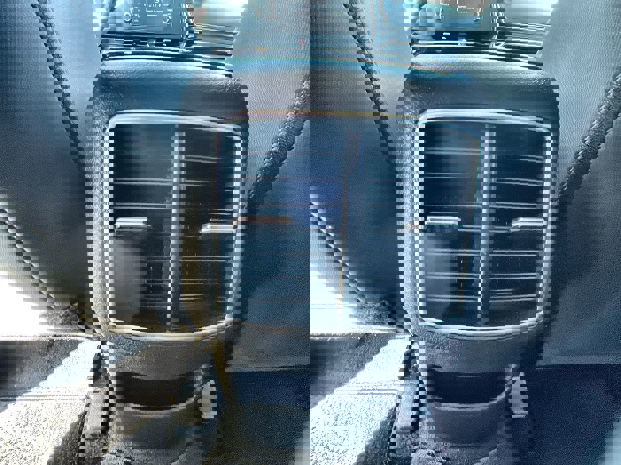 Used 2024 Kia Sportage LX image 19