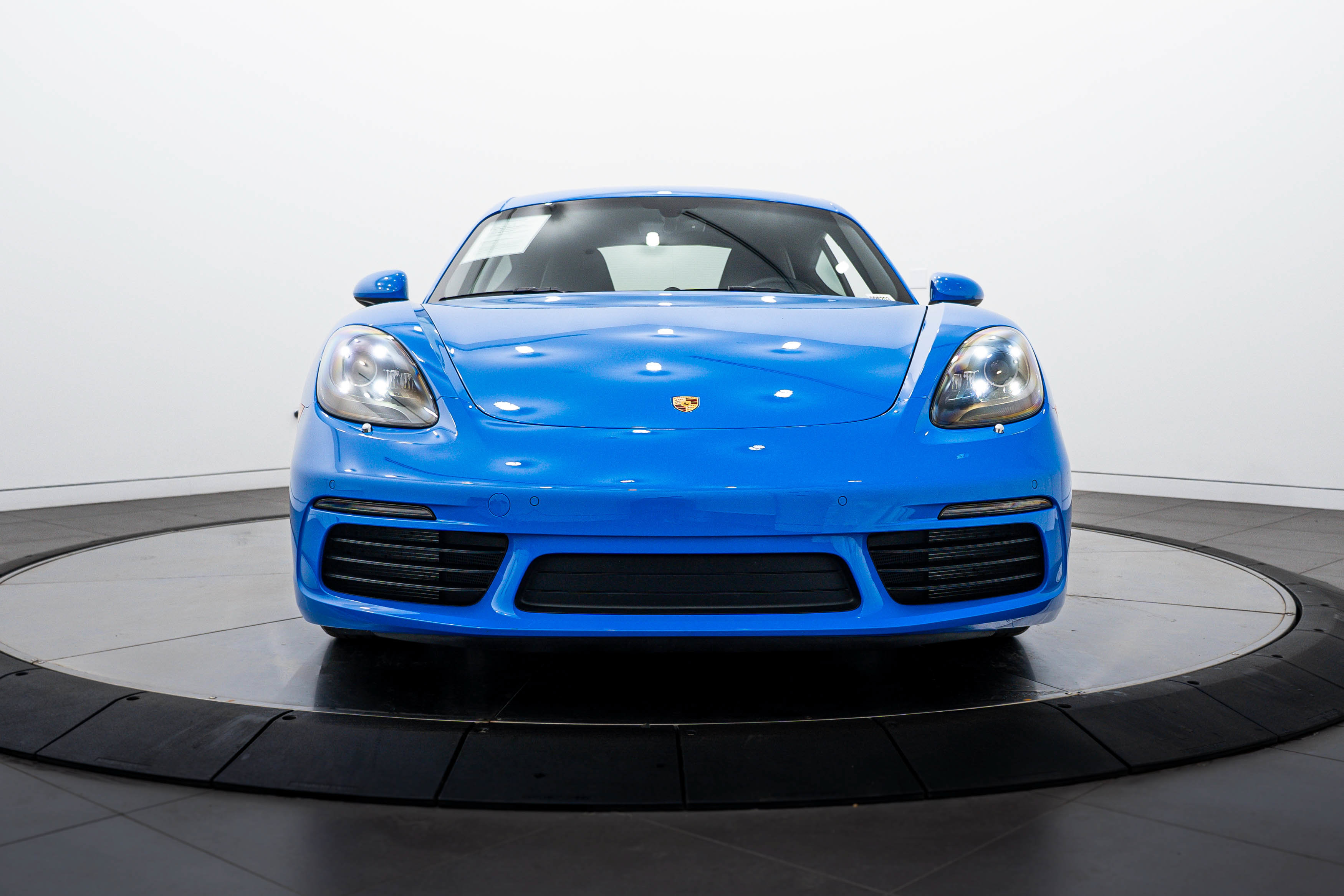 Certified 2025 Porsche 718 Cayman S RWD image 10