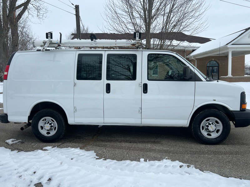 Used 2013 Chevrolet Express 2500 image 6