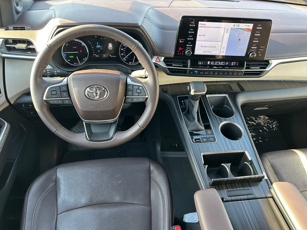 Certified 2023 Toyota Sienna Platinum image 17