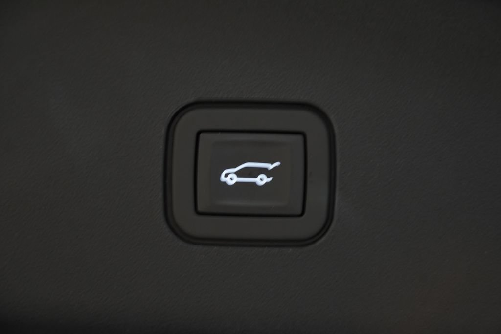 Used 2026 Cadillac Vistiq Sport AWD/4WD image 11