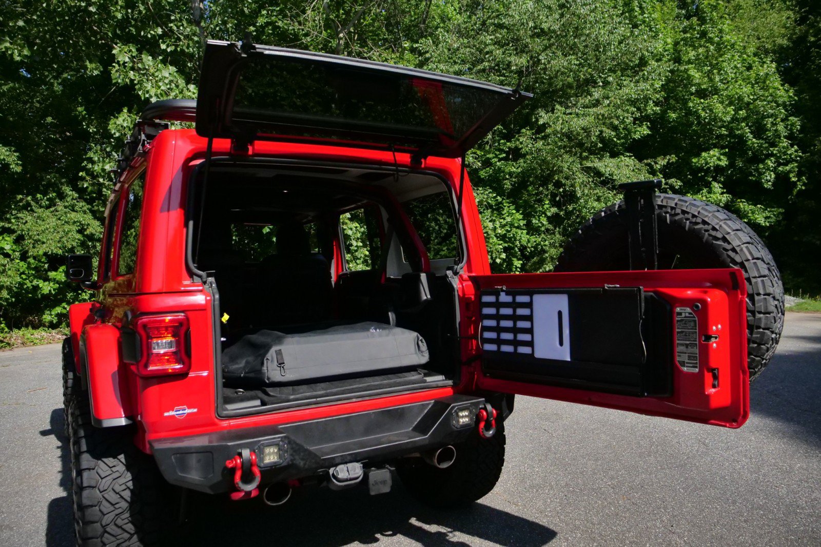 Used 2018 Jeep Wrangler Unlimited Rubicon AWD/4WD image 26