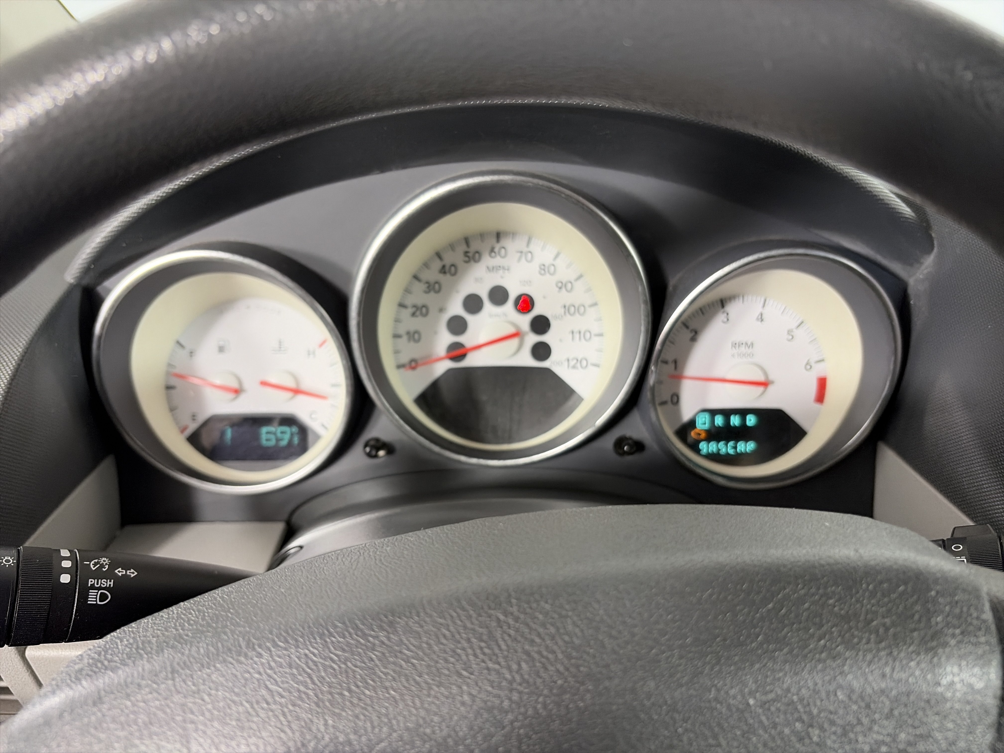 Used 2007 Dodge Caliber SXT w/ Driver Convenience Group FWD image 18