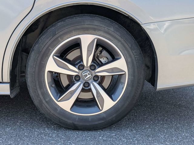 Used 2018 Honda Odyssey Touring image 9