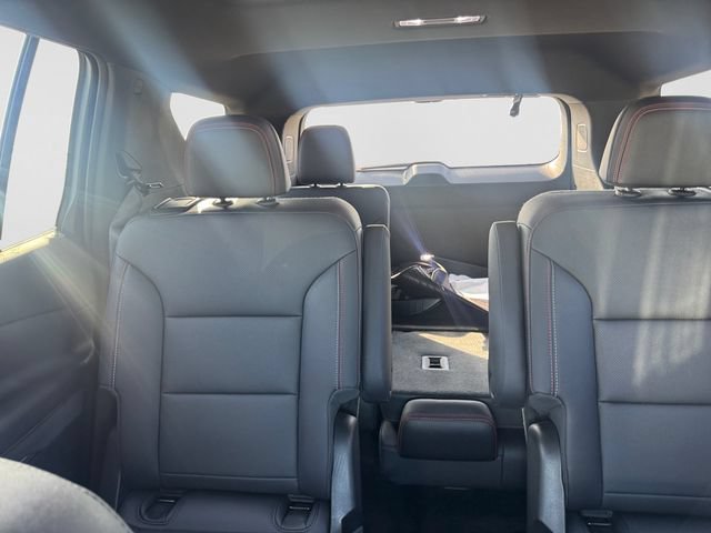 Used 2025 Chevrolet Traverse Z71 w/ Enhanced Driving Package AWD/4WD image 21