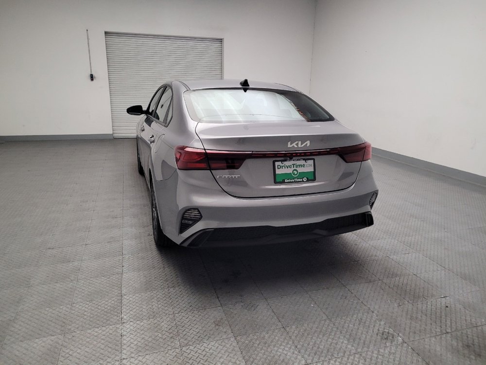 Used 2023 Kia Forte LXS w/ LXS Technology Package FWD image 6