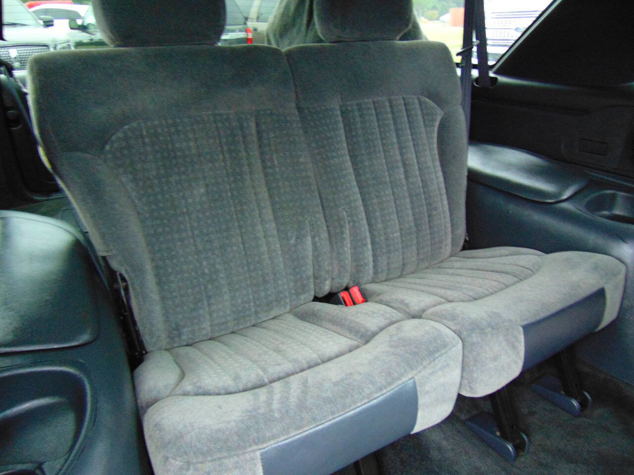 Used 2002 Chevrolet Blazer LS w/ Preferred Equipment Group image 17