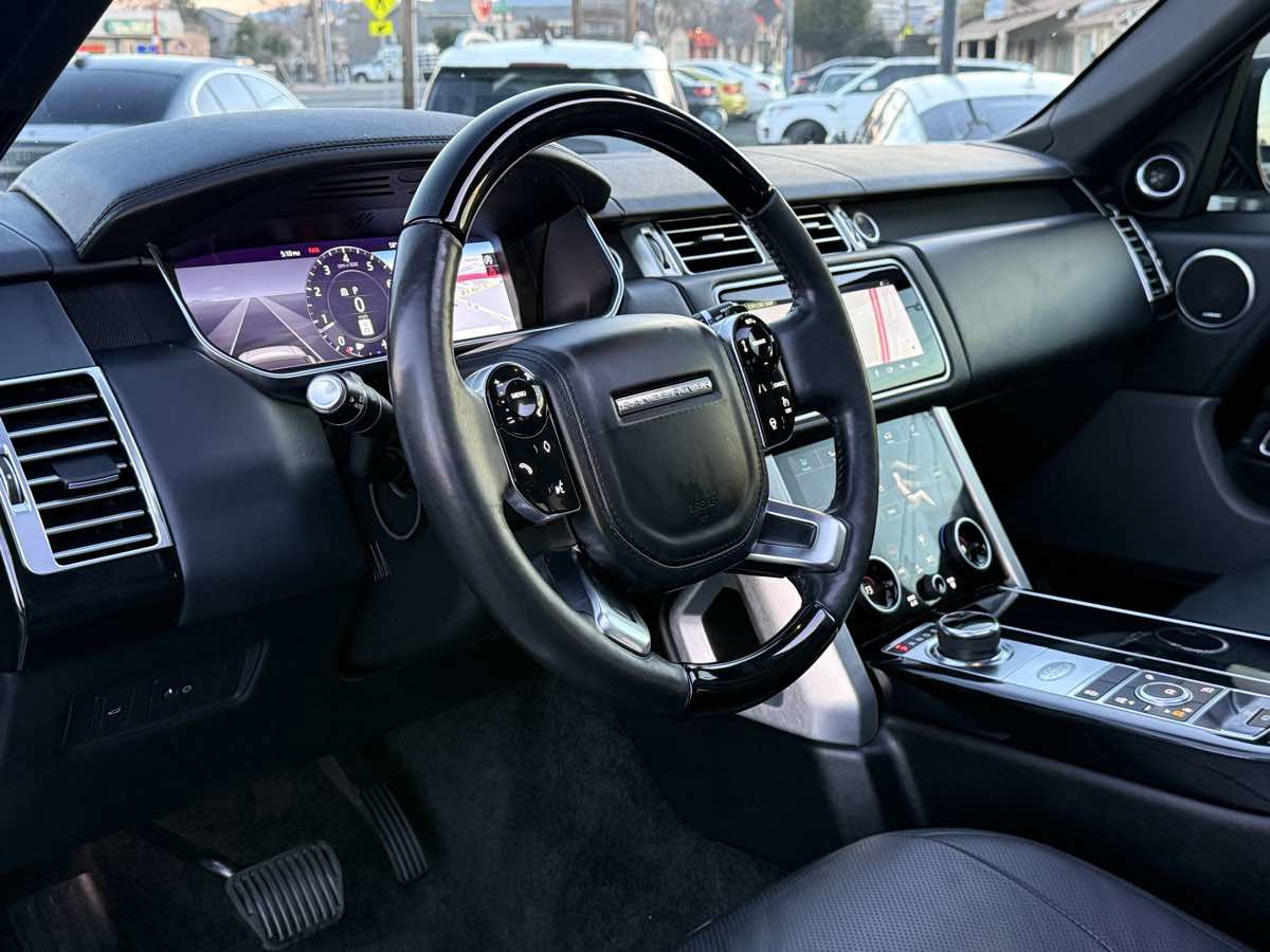 Used 2019 Land Rover Range Rover Long Wheelbase Supercharged image 13