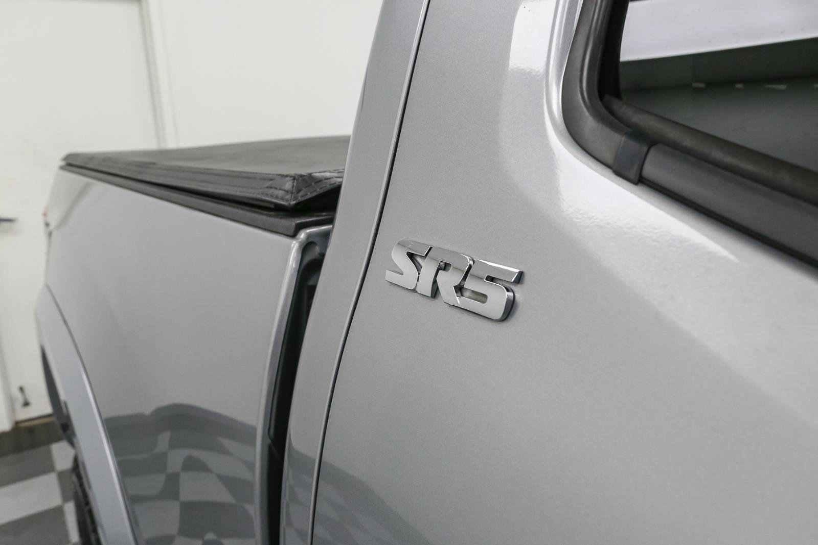 Used 2017 Toyota Tacoma SR5 image 8