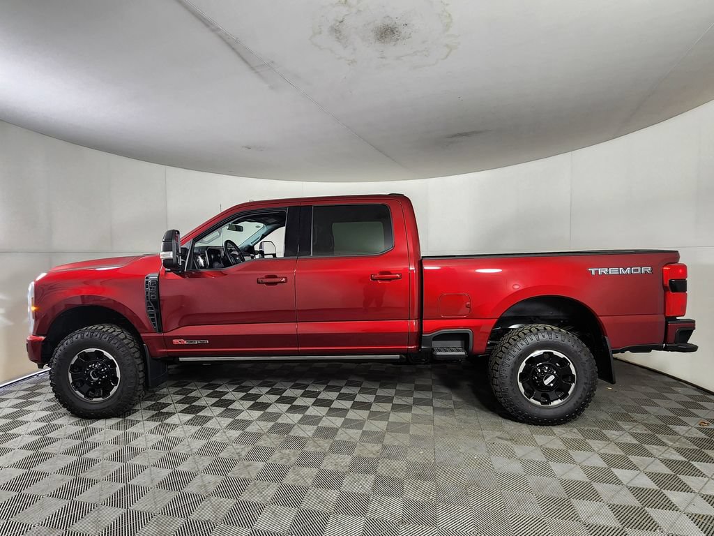 New 2026 Ford F350 Lariat w/ Tremor Off-Road Package AWD/4WD image 4