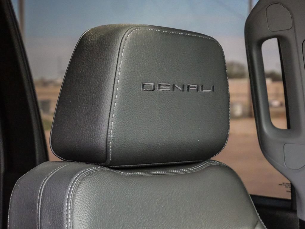 Used 2021 GMC Sierra 2500 Denali w/ Denali Ultimate Package image 19