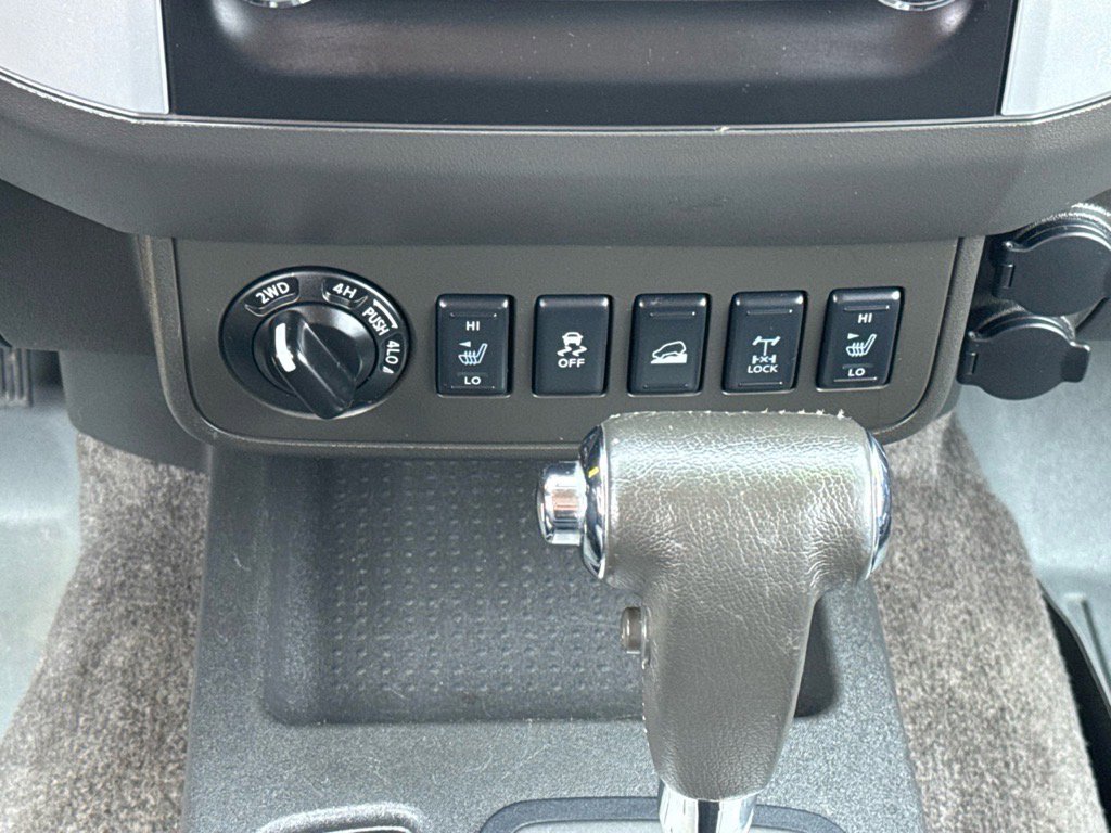 Used 2015 Nissan Xterra PRO-4X image 9