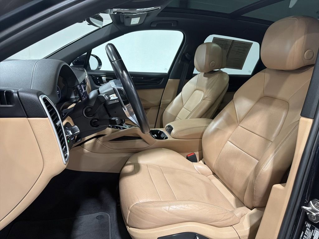 Used 2019 Porsche Cayenne image 23