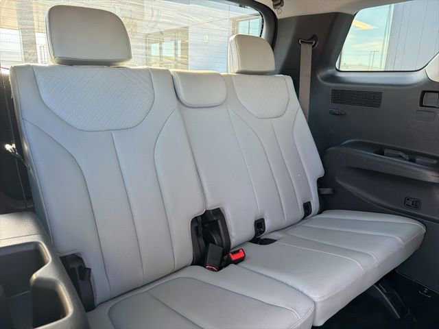 Used 2024 Hyundai Palisade SEL image 18