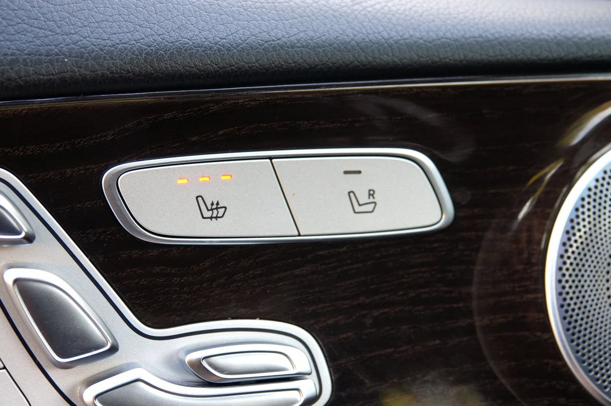 Used 2019 Mercedes-Benz E 300 image 11