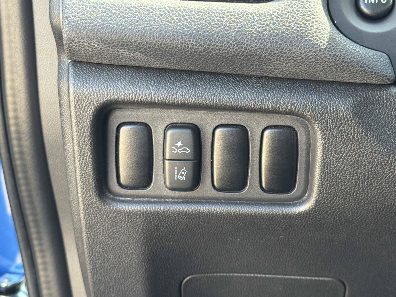 Used 2022 Mitsubishi Outlander Sport ES FWD image 16