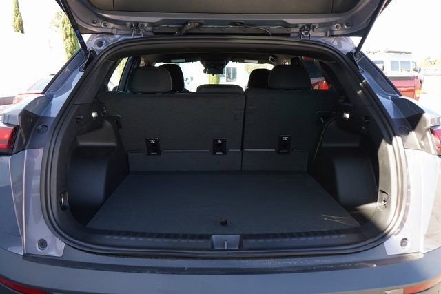 New 2025 Chevrolet Equinox EV LT image 8