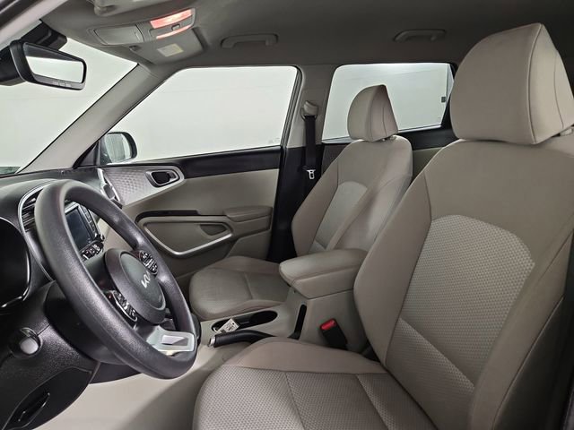 Certified 2023 Kia Soul LX w/ LX Technology Package image 15
