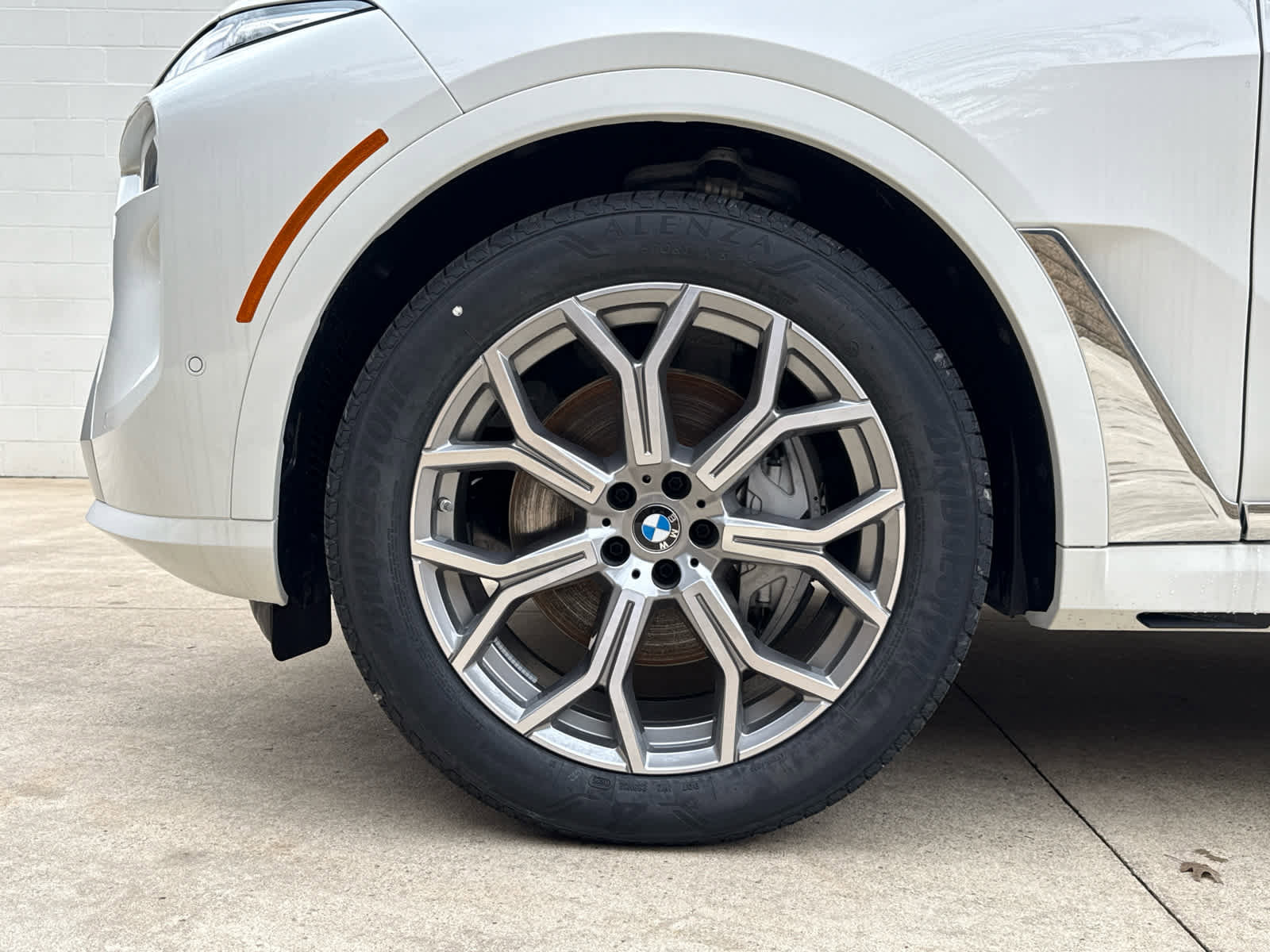New 2026 BMW X7 xDrive40i w/ Premium Package AWD/4WD image 6