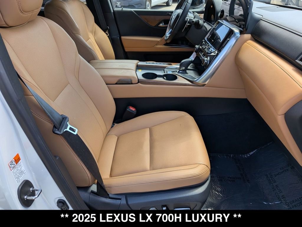 Used 2025 Lexus LX 700h Luxury w/ Appearance Package AWD/4WD image 29