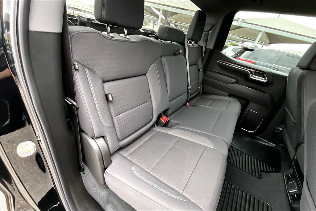 Used 2025 GMC Sierra 1500 Elevation image 37