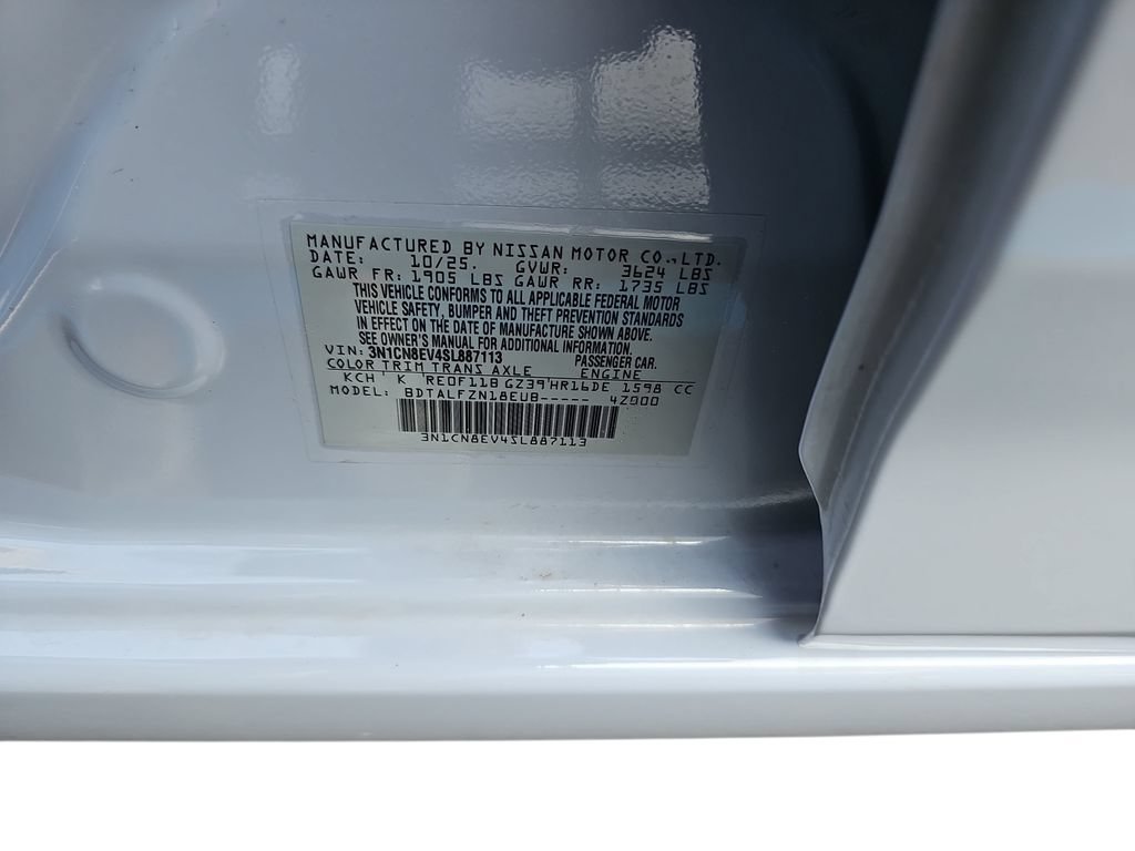 Used 2025 Nissan Versa SV w/ Trunk Package FWD image 31