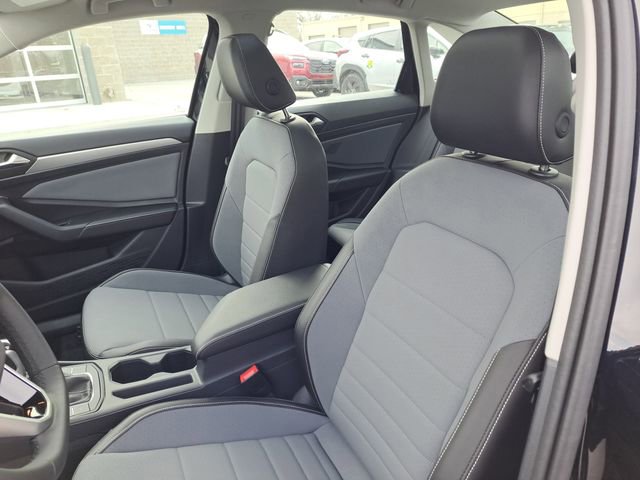 New 2026 Volkswagen Jetta SE image 5