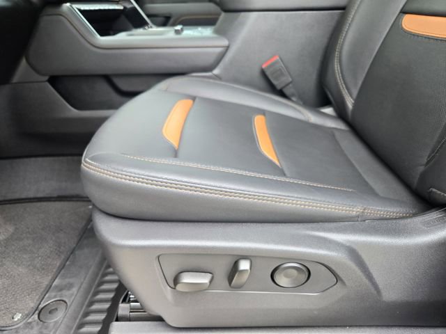 Used 2025 GMC Sierra 2500 AT4 w/ AT4 Premium Plus Package image 26
