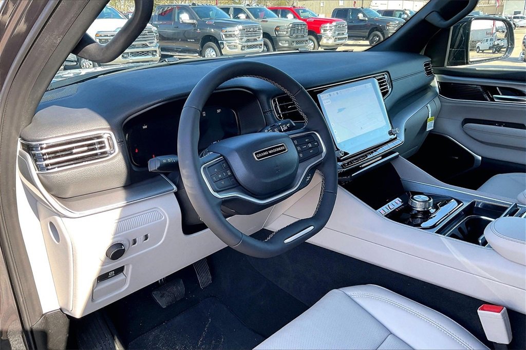 New 2026 Jeep Grand Wagoneer 2WD image 6