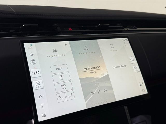 New 2025 Land Rover Range Rover SE image 16