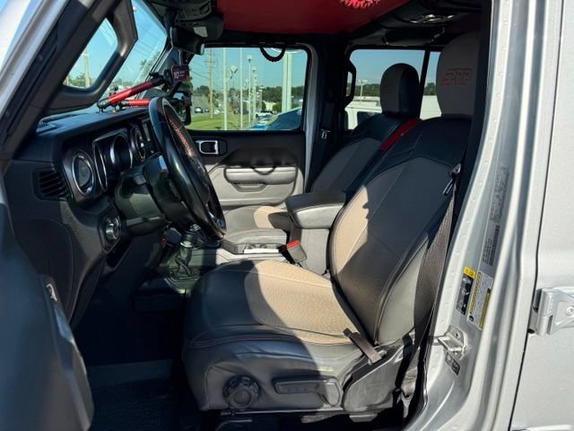 Used 2022 Jeep Gladiator Rubicon w/ LED Lighting Group AWD/4WD image 11